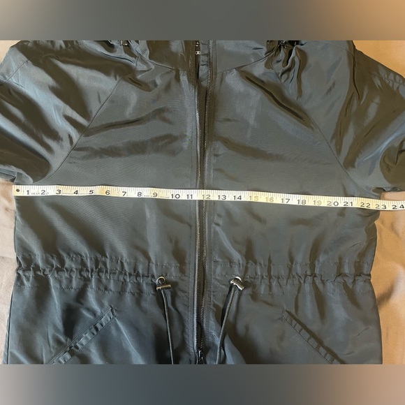 Zyia jacket - Picture 5 of 8